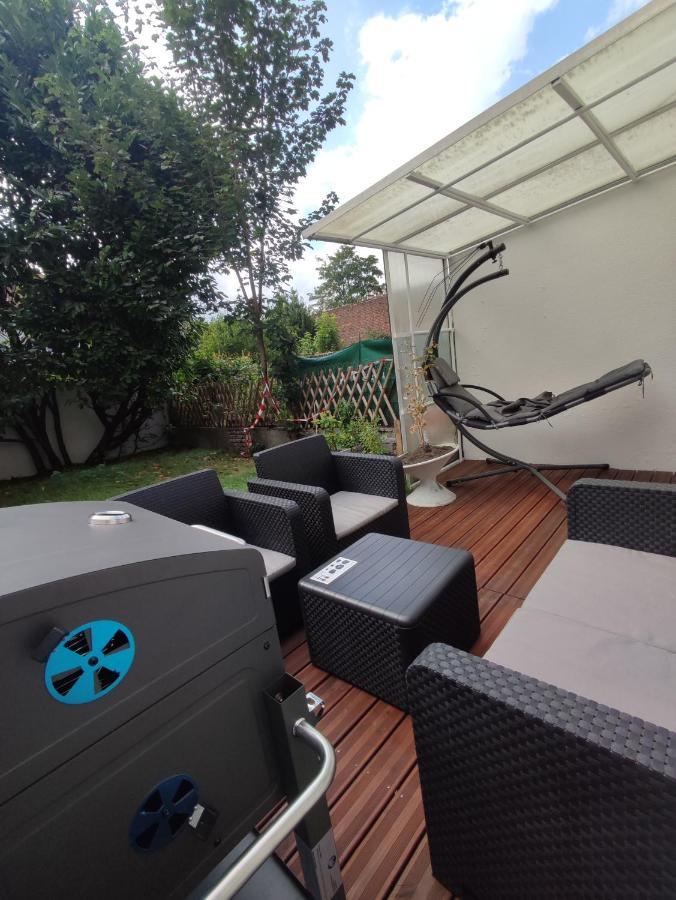 Chambre Prive Dans Une Maison Avec Terrasse Et Jardin Salles De Bain Partagees Apartment Lille Ngoại thất bức ảnh
